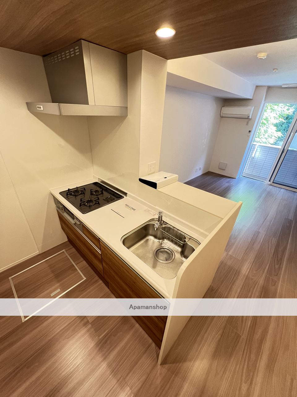 キッチン　同施工物件内装写真