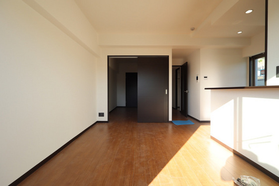 居室・リビング　※別部屋の写真です