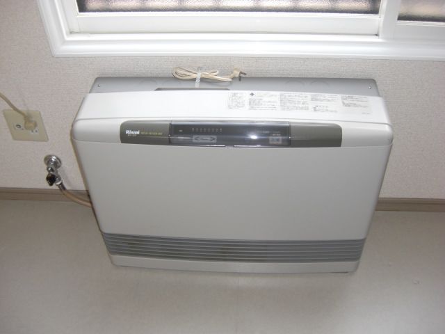 その他設備　ガスＦＦストーブ付きです