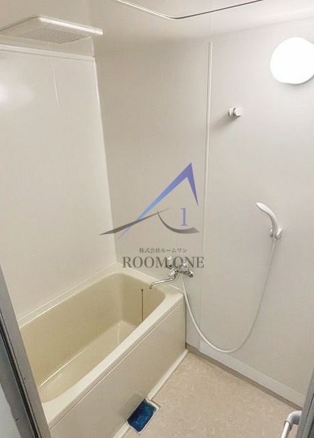 バス・シャワールーム　お風呂です。