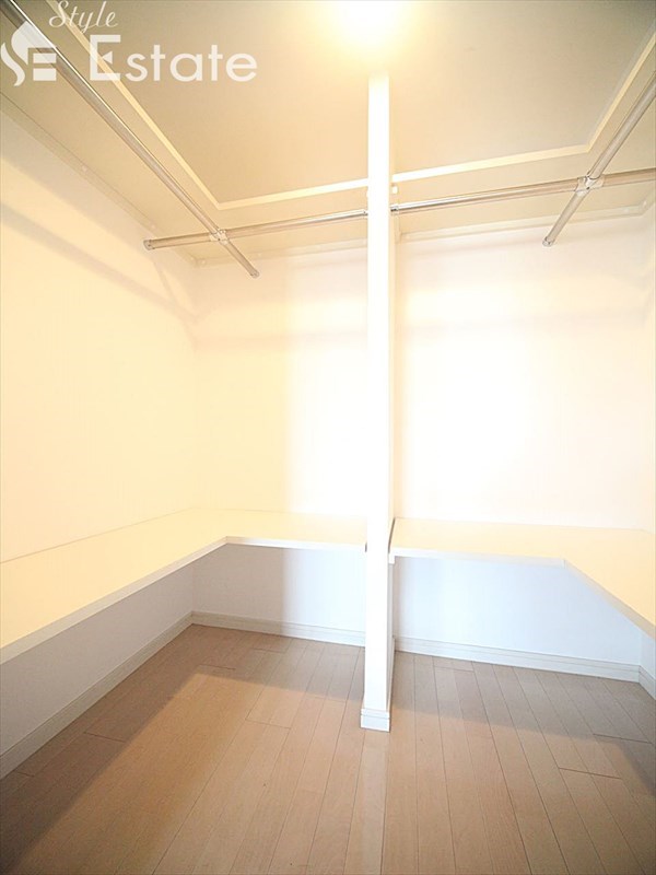 収納　ウォークインクローゼット