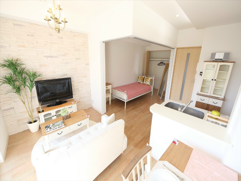 居室・リビング　ＬＤＫ11.4帖　洋室4.8帖　繋げて使用できます