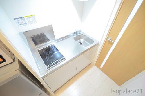 キッチン　同シリーズの類似となります。現況を優先致します。