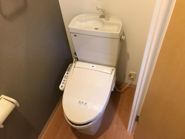 トイレ　シャワー付トイレ