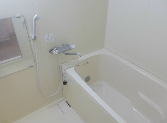 エントランス　ゆとりのあるエントランスです