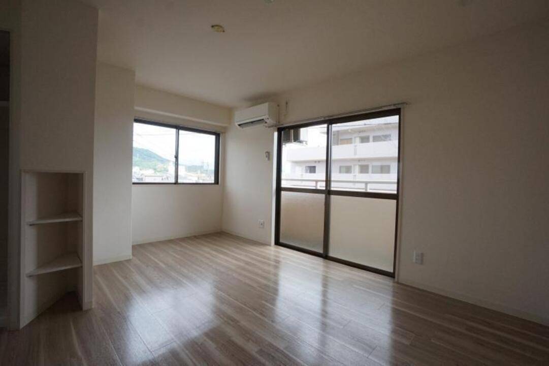 居室・リビング　リビング