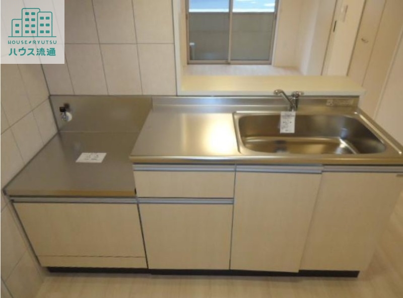 キッチン　※別号室の写真です