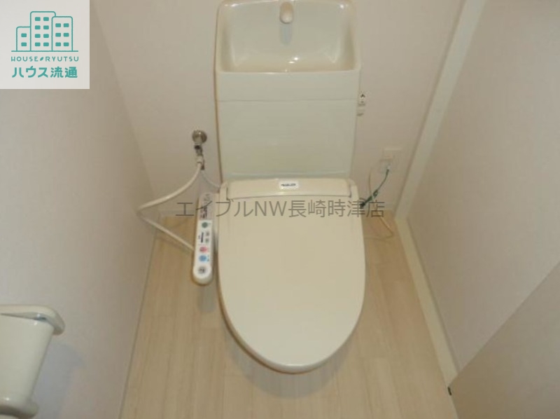 トイレ　※別号室の写真です