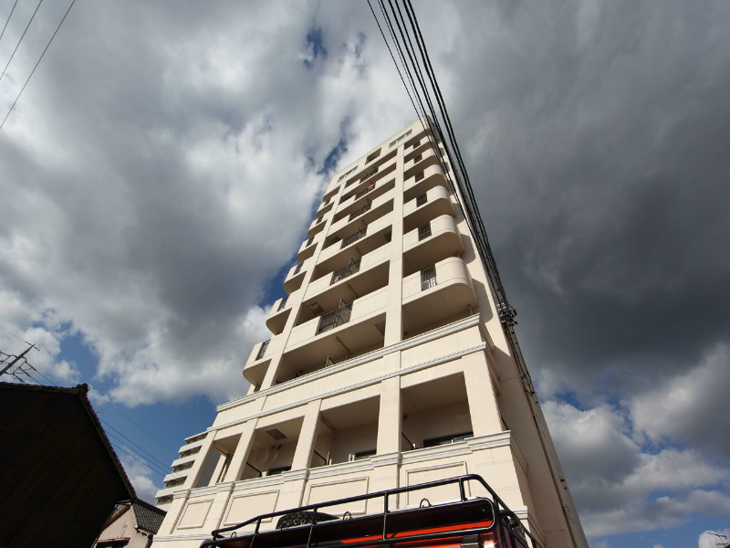 建物外観　外観　防犯カメラ付　オートロック　宅配ＢＯＸ