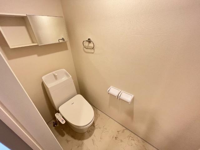 トイレ　シャワー付トイレ（イメージ）