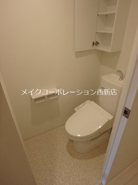 トイレ　※工事中の写真