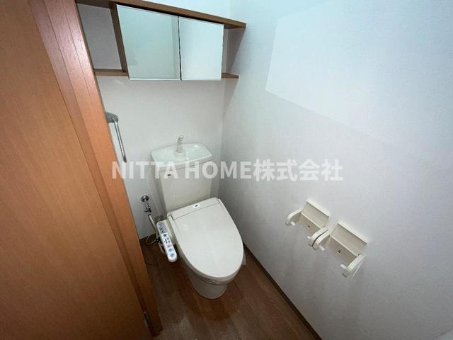 トイレ　ウォシュレット付きのトイレです◎