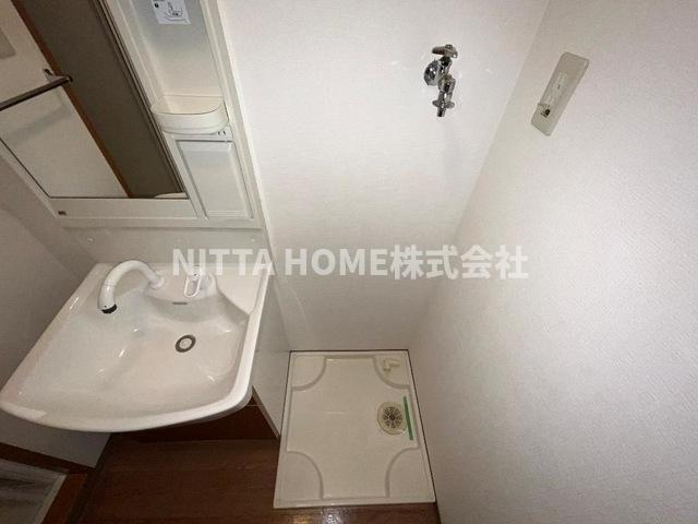 その他設備　便利な室内洗濯機置場です☆