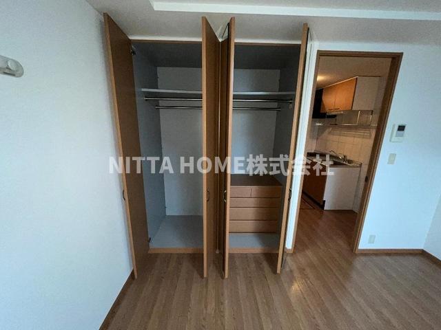 収納　洋室についている収納です◇