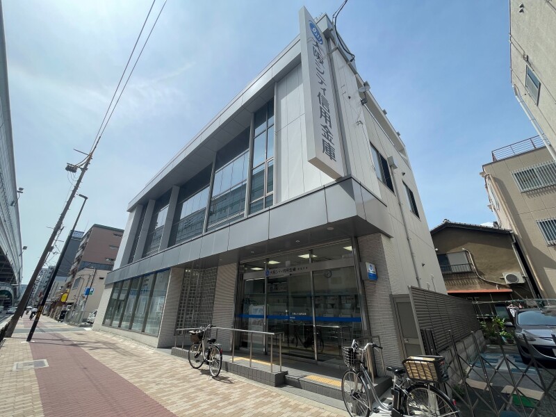 銀行　大阪シティ信用金庫東成支店（銀行）まで525m