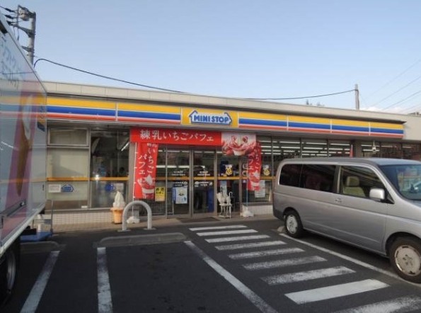 コンビニ　ミニストップ 和泉多摩川駅前店（コンビニ）まで1655m