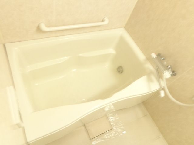 バス・シャワールーム　浴室乾燥機・追い焚機能付きお風呂