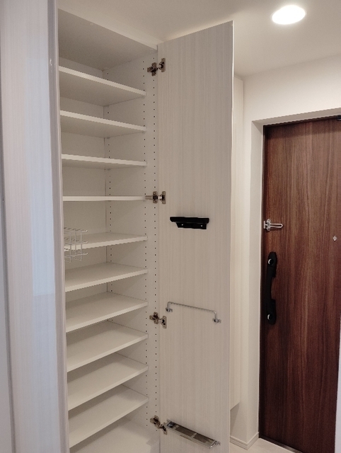 玄関　下足入れ