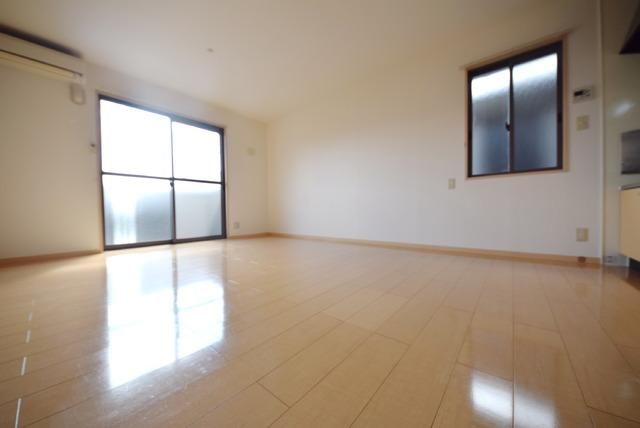 居室・リビング　広いＬＤＫ