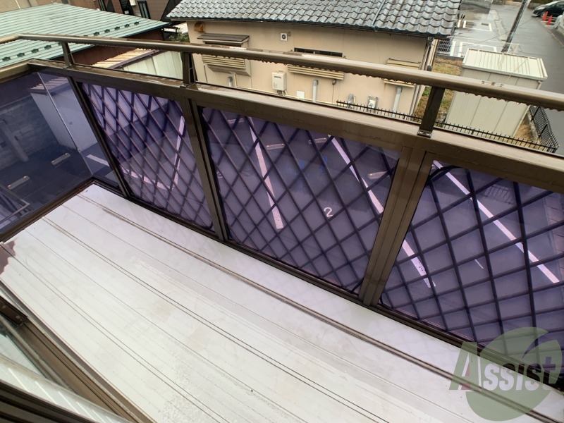 バルコニー　バルコニーがあるので洗濯物は外に干せそうですね～