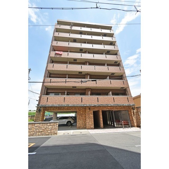 建物外観　落ち着いた雰囲気の外観です