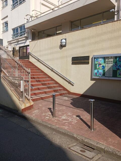 小学校　渋谷区立笹塚小学校（小学校）まで750m