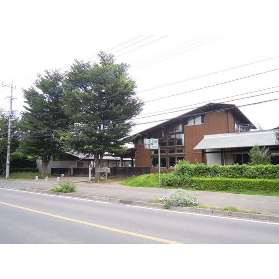 小学校　つくば市立東小学校（小学校）まで1210m
