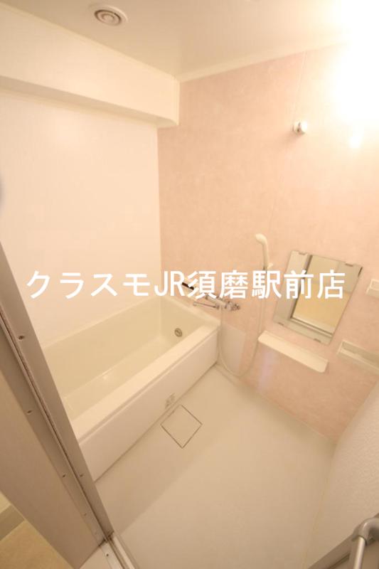 バス・シャワールーム　追焚機能付バスルームです。