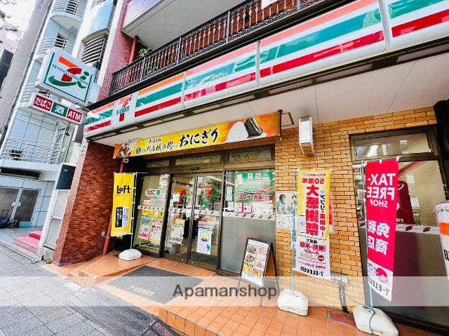 コンビニ　セブン－イレブン台東蔵前３丁目店（コンビニ）まで118m