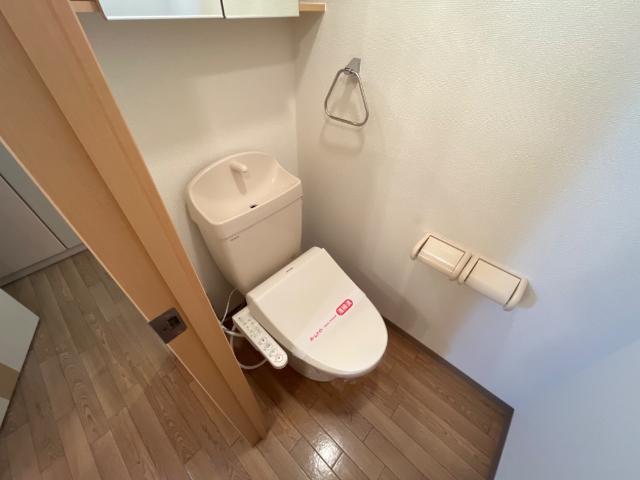 トイレ　シャワー付トイレ