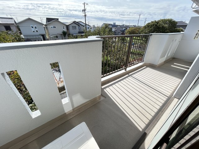 バルコニー　※写真は別号室のものになります。現況優先。