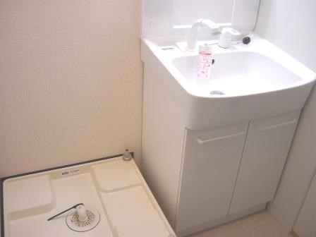 洗面設備　独立洗面台です。