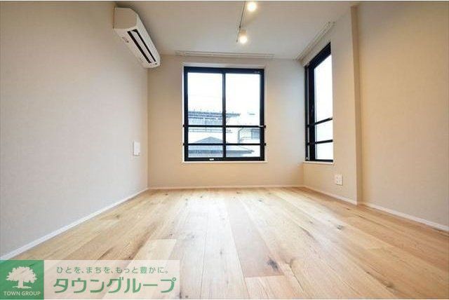 ＪＲ総武線 西荻窪駅 徒歩12分 5階建 築1年の外観写真