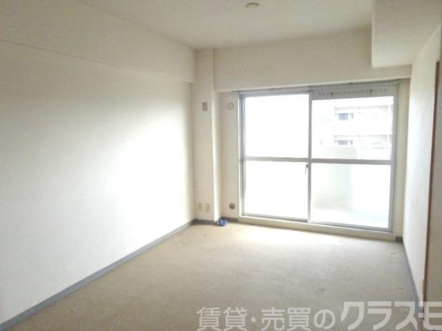 マインハイツ諏訪森の居間写真