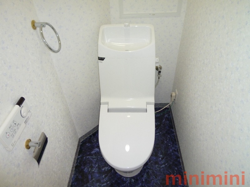 ＪＲ東海道本線 吹田駅 徒歩7分 3階建 築20年のトイレ写真