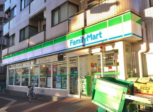 コンビニ　ファミリーマート滝野川五丁目店（コンビニ）まで170m