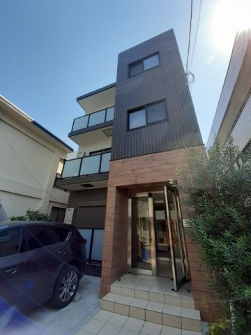 建物外観　外観は落ち着いています