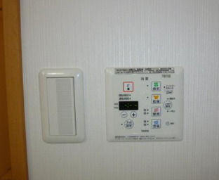 その他設備　浴室乾燥機付きなので、雨の日でも気にせず洗濯物を干せます