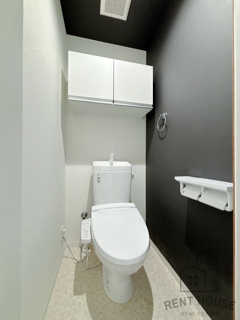 南海本線 堺駅 徒歩19分 4階建 築3年のトイレ写真