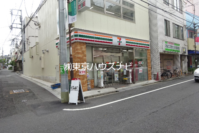 コンビニ　セブンイレブン豊島北大塚3丁目店（コンビニ）まで386m