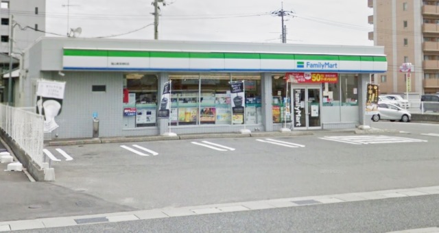コンビニ　ファミリーマート福山東深津町店（コンビニ）まで288m