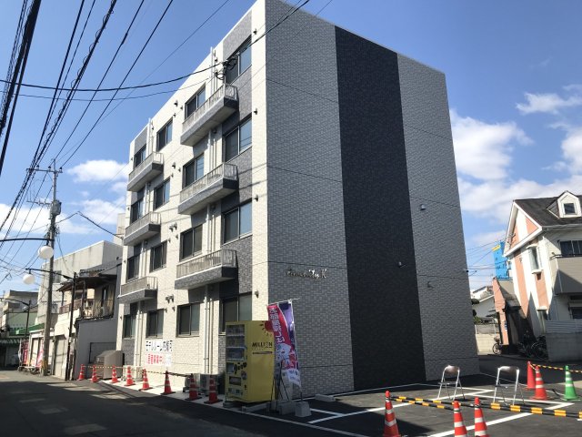 熊本市中央区西子飼町のマンションの建物外観