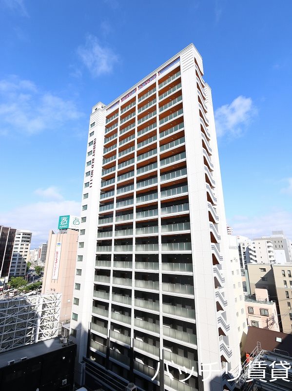 福岡市中央区高砂のマンションの建物外観