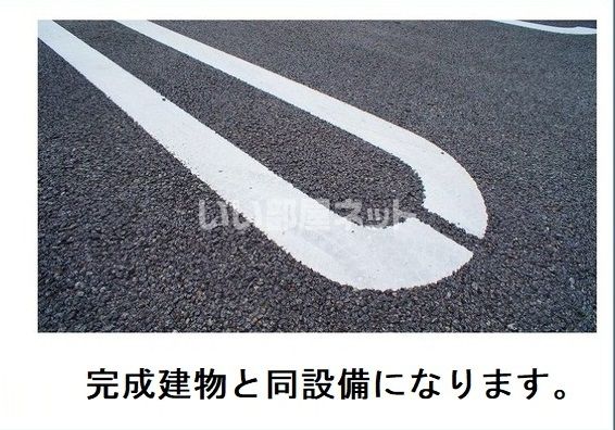 【土浦市上高津のアパートの駐車場】