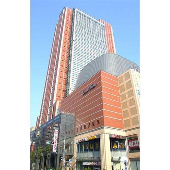 ショッピングセンター　ユニクロキャロットタワー三軒茶屋とうきゅう店（ショッピングセンター）まで615m