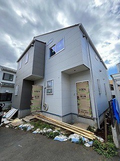 グリーンウッドの建物外観