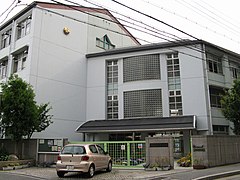 小学校　神戸市立西郷小学校（小学校）まで843m