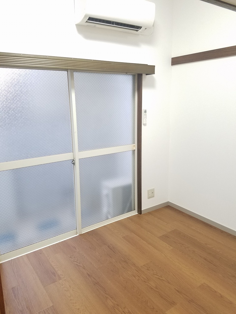 その他設備　エアコン付き