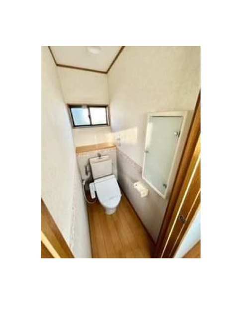 トイレ　温水洗浄暖房便座