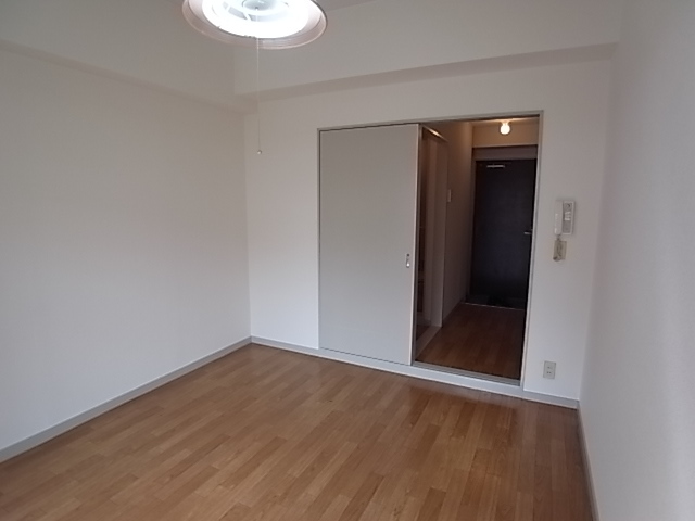 その他共有部分　オートロック完備